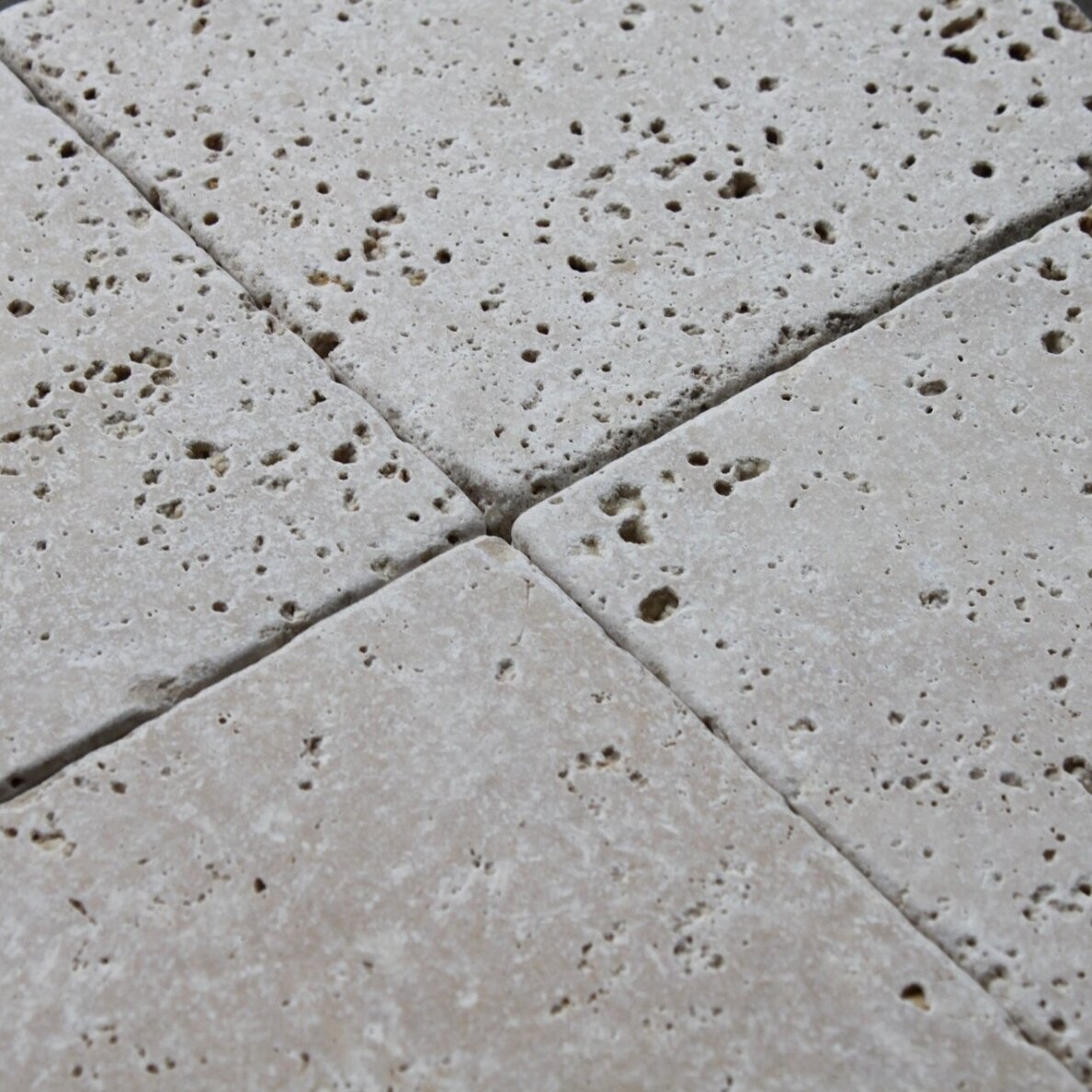 15,84 m2 - Natūralus akmuo Travertine Chiaro 20x20 1 15,84 m2 - Natūralus akmuo Travertine Chiaro 20x20 1